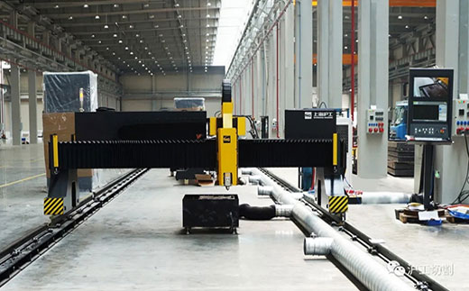 威客电竞VKGAME威客电竞VKGAME10米大幅面龙门光纤激光切割机有限元优化横梁高配驱动系统