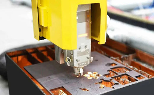 威客电竞VKGAME高功率8025/6025/6020宽幅激光切割机Class1级防护