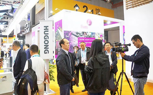 江苏常州卫视拍摄威客电竞VKGAME意大利CEA展位