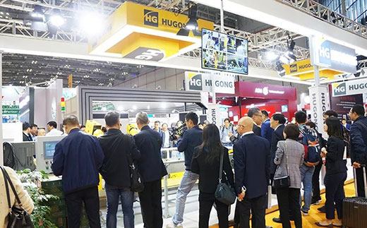 第二届进博会威客电竞VKGAME意大利CEA展位人气爆棚